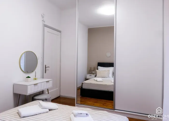 Cozyhome3 Navarinou Appartement *